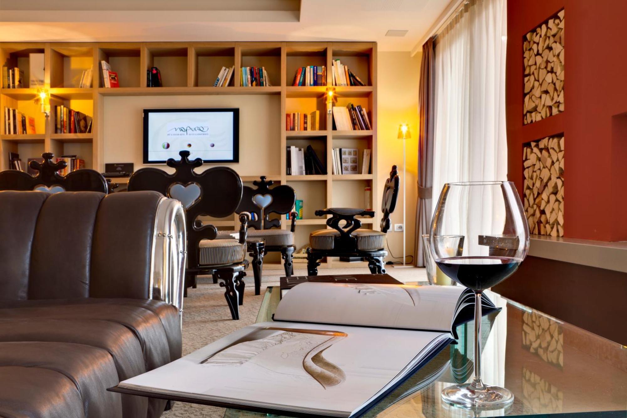 Art & Design Hotel Napura Terlano Eksteriør bilde